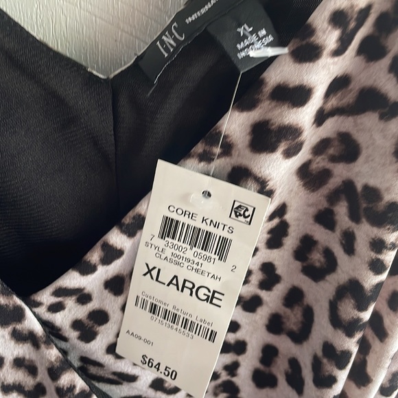 Beautiful classic cheetah top - Picture 2 of 3